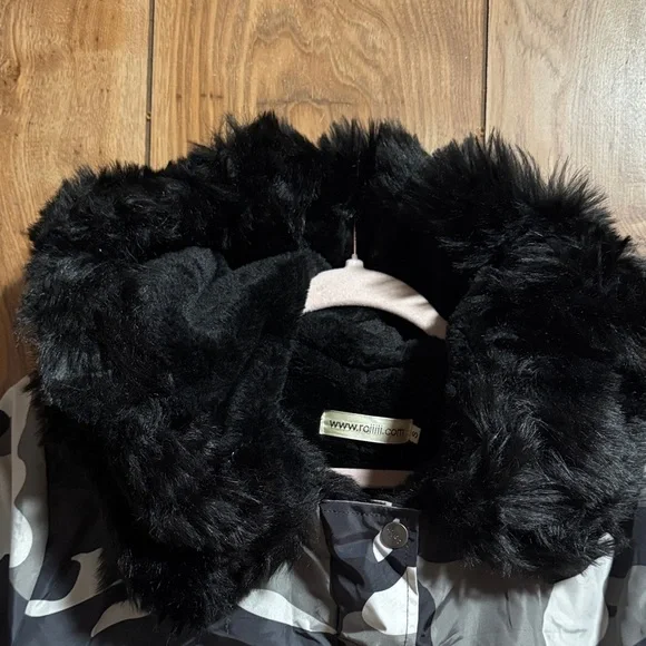 Black Fur-Trimmed Camouflage Parka - Picture 2 of 15